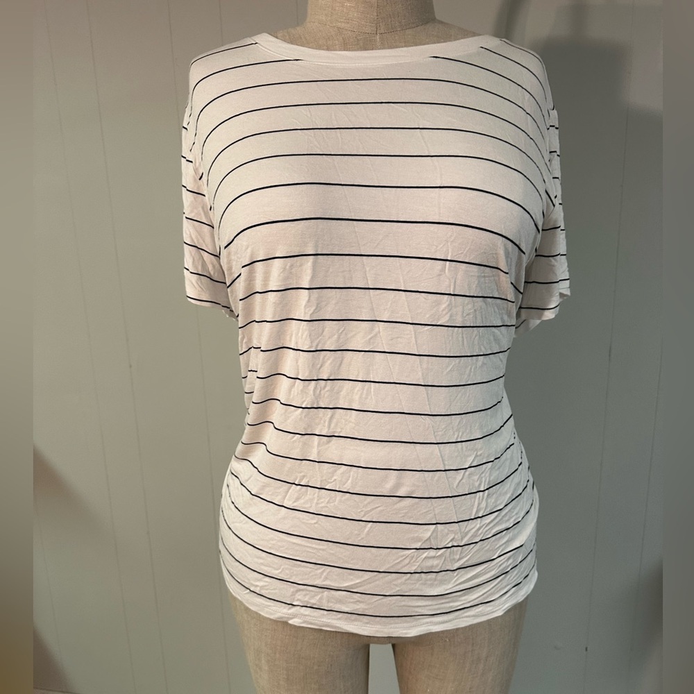 Torrid, classic fit super soft tee, 4